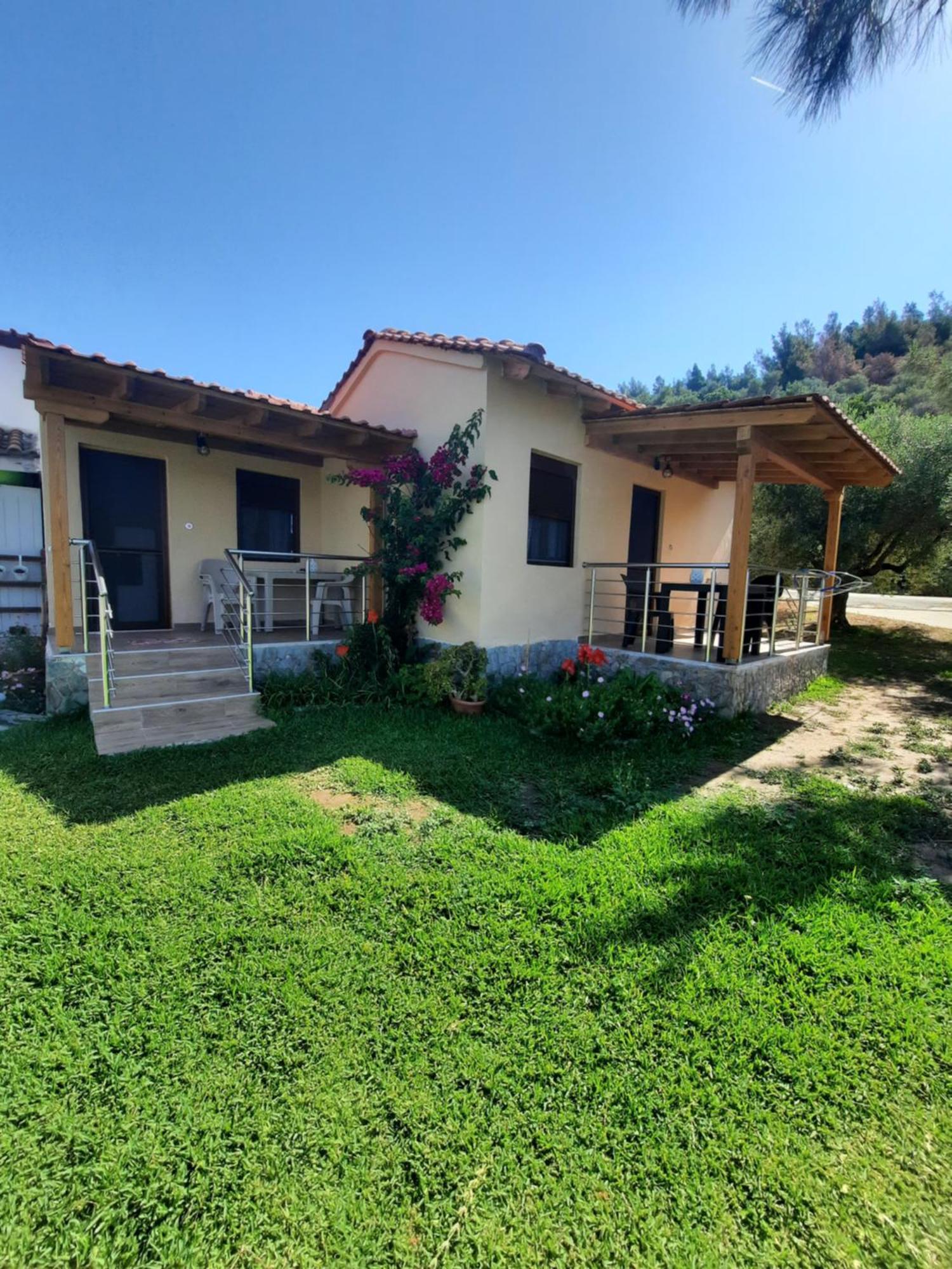 Bungalows Anestis Toroni Exterior foto